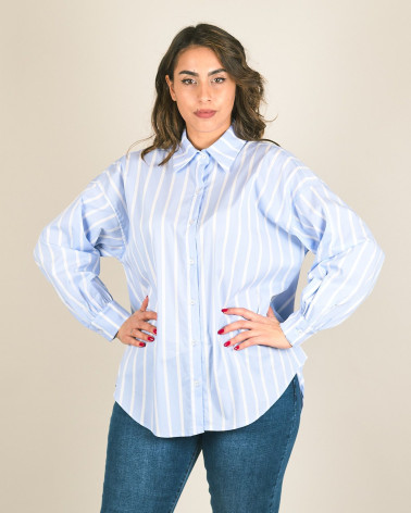 Camicia over celeste in cotone a righe