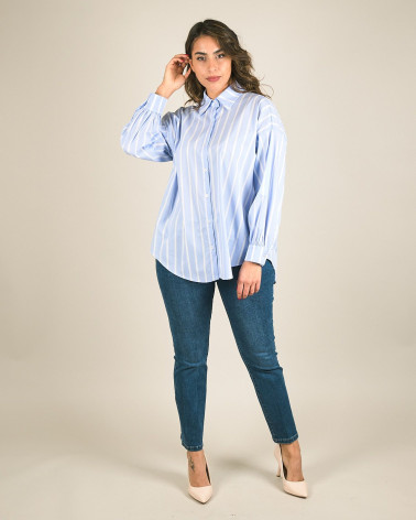 Camicia over celeste in cotone a righe