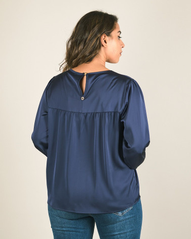 Blusa svasata in raso blu con manica a sbuffo