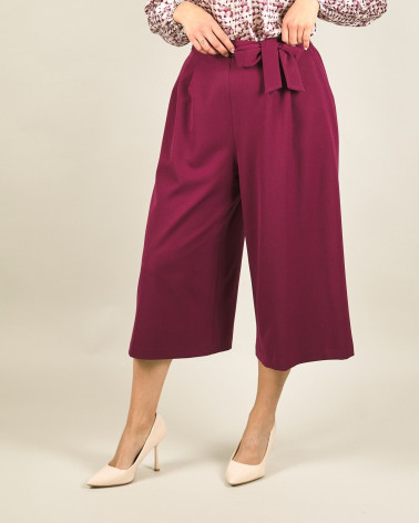 Pantaloni capri a palazzo bordeaux con fiocco