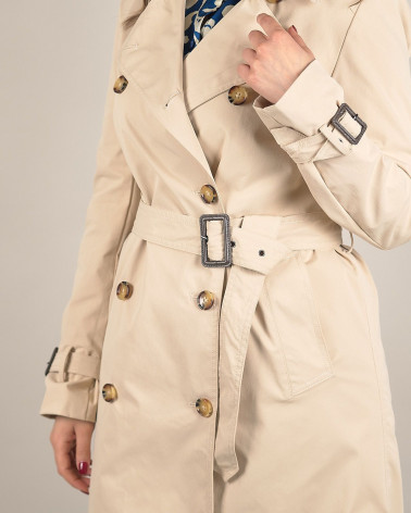 Trench doppiopetto beige in tessuto tecnico 