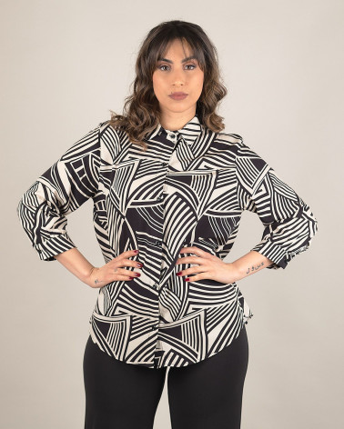 Camicia in fantasia tribale con manica tre quarti