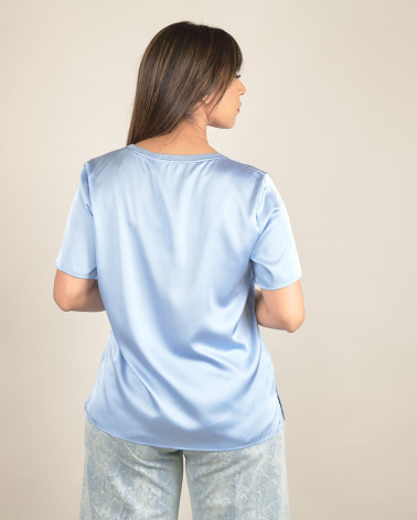 T-shirt polvere in raso con scollo in lurex