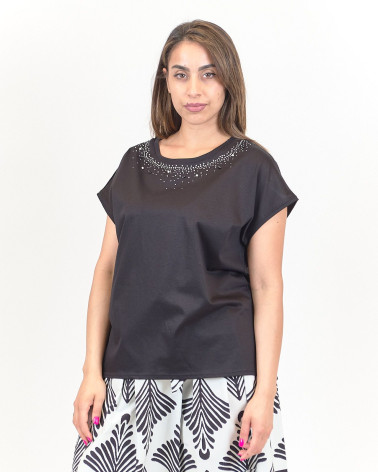 T-SHIRT CON STRASS