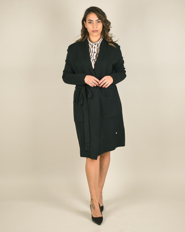 Spolverino lungo in maglia con cintura e tasche