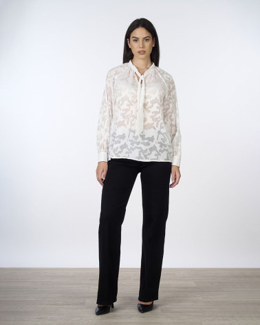 Blusa jacquard con fiocco