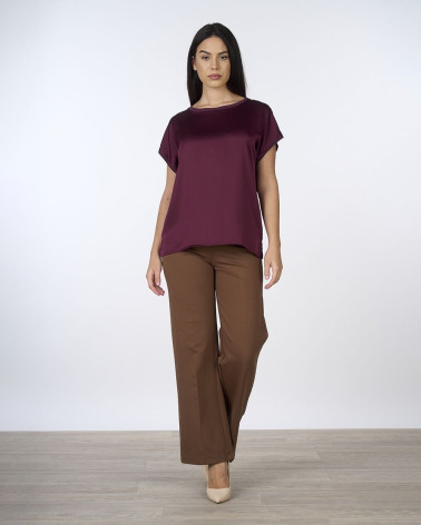 T-shirt bimaterica in raso e jersey