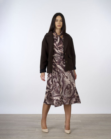 Giacca corta marrone con tasche applicate