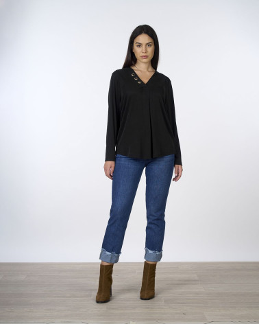 Maglia con scollo a V e bottoni decorativi