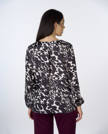 Blusa animalier in tessuto fluido