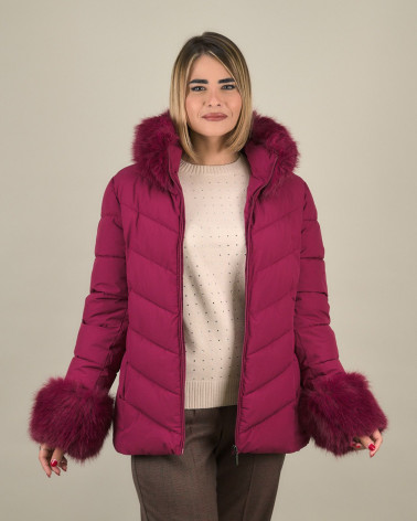 Piumino con collo e polsi in eco pelliccia