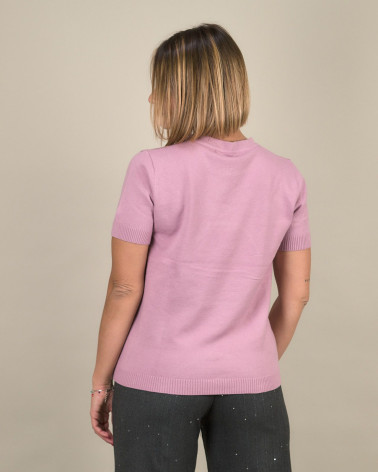 Maglia con collo gioiello e maniche corte