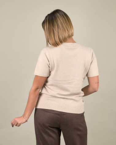 Maglia con strass e maniche corte