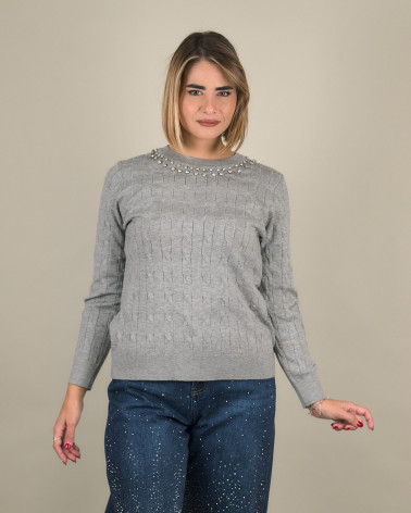 Maglia trecce con collo gioiello