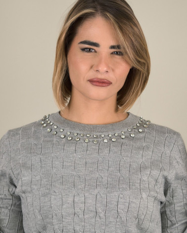 Maglia trecce con collo gioiello