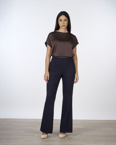 Pantaloni svasati in mano lana