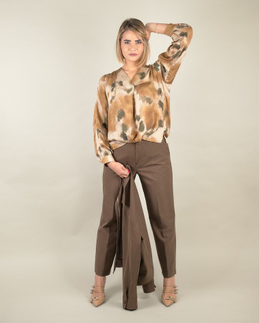 Blusa in fantasia natural dye