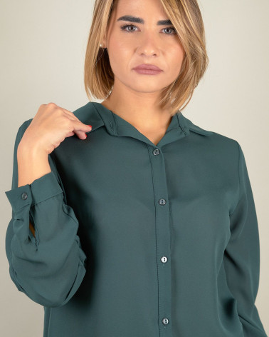 Camicia fluida con bottoni frontali