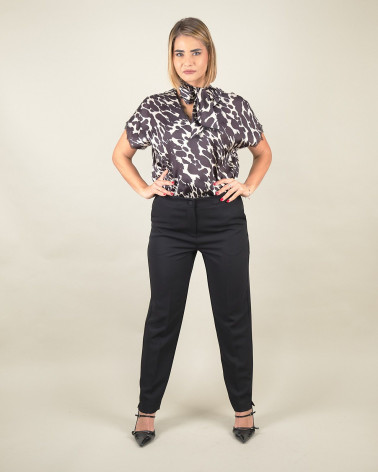 Pantaloni dritti fluidi