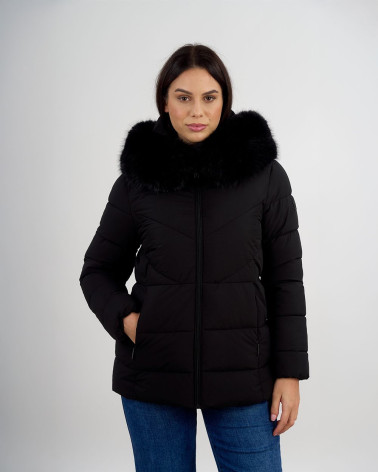 Piumino con cappuccio e collo in eco pelliccia
