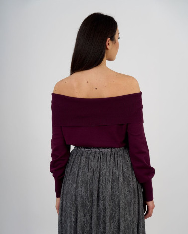 Maglia con scollo a barca