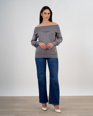 Maglia con scollo a barca