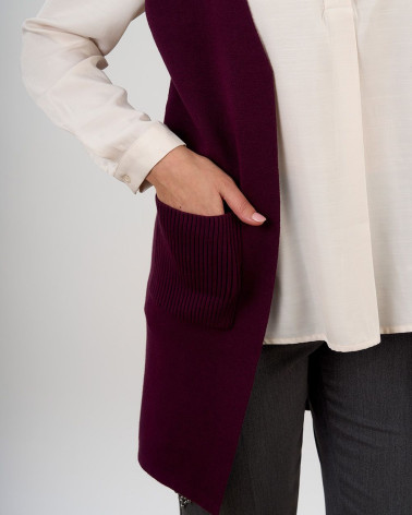 Gilet lungo in maglia con tasche