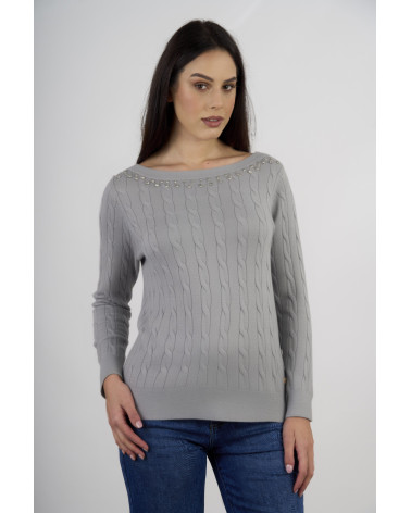 Maglia con scollo ampio e inserti gioiello