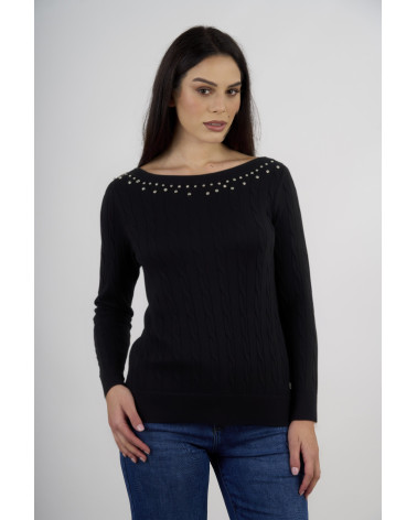 Maglia con scollo ampio e inserti gioiello