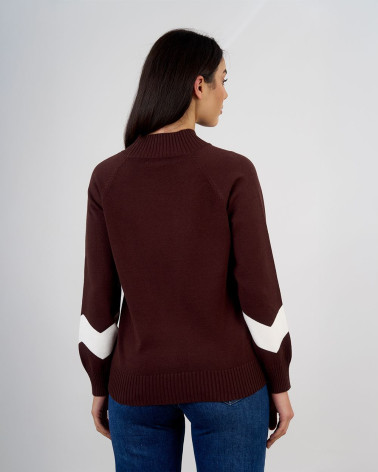 Maglia con maniche a contrasto e collo a coste