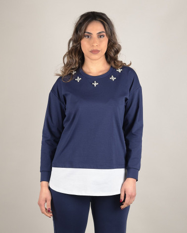 Felpa blu con perline e orlo a contrasto