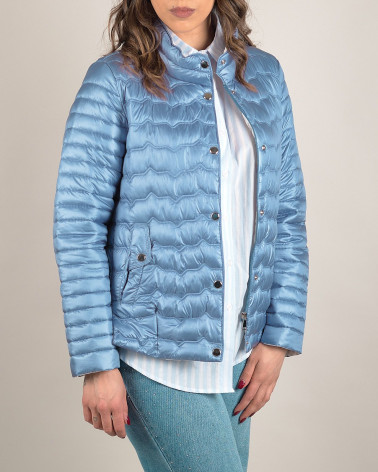 Piumino leggero con bottoni e zip