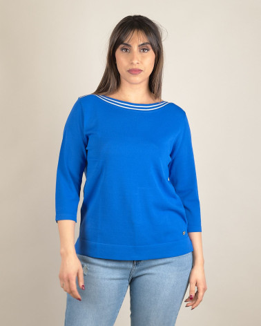 Maglia in filo con scollo a barca a contrasto