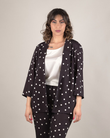 Giacca nera con pois bianchi e maniche 3/4