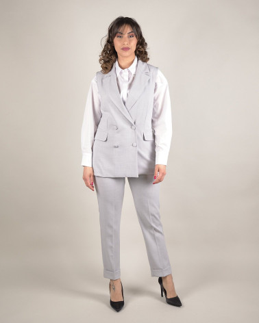 Gilet doppiopetto grigio con bottoni rivestiti