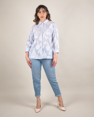 Camicia in cotone con ricami floreali