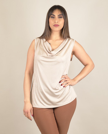 Top in jersey lucido con scollo drappegiato