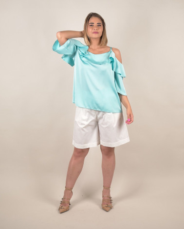 Blusa in raso con spalle scoperte