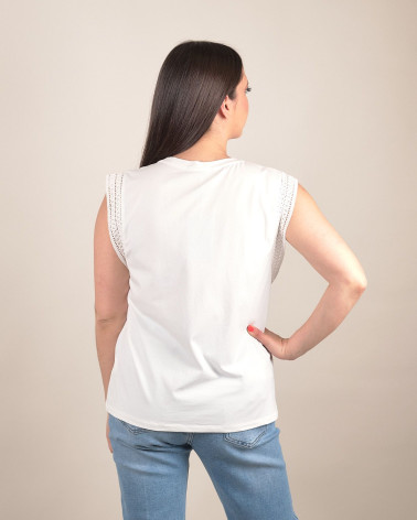 Top in cotone con inserti traforati sulle spalle