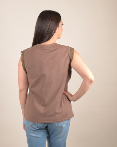 Top in cotone con inserti traforati sulle spalle