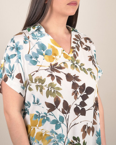 Blusa scollata in foliage con collo a camicia