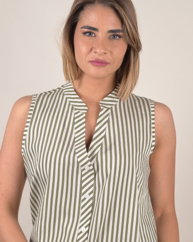 Top smanicato a righe verde militare