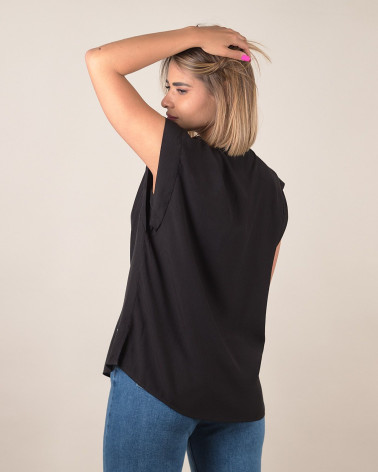Blusa manica ad aletta con scollo conchiglie