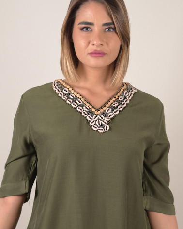 Blusa manica 3/4 con scollo decorato in conchiglie