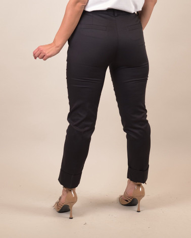 Pantaloni chino con piega