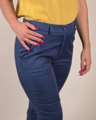 Pantaloni chino con piega