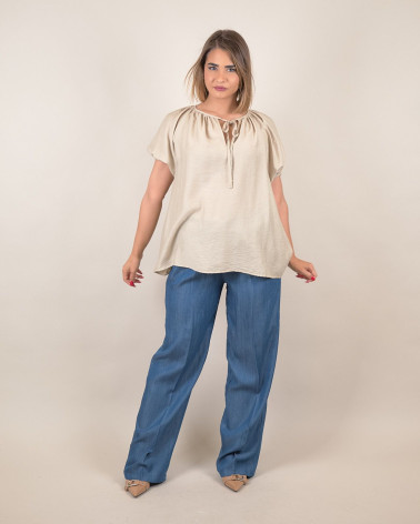 Blusa con scollo a coulisse in misto lino