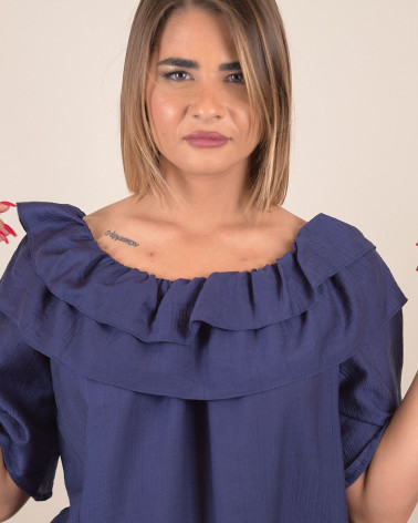 Blusa off-shoulder con volant