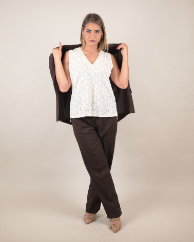 Top traforato con scollo a V