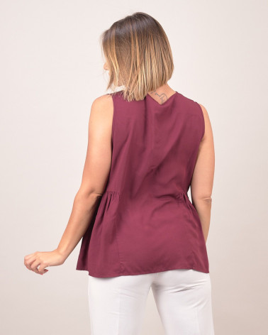 Top svasato in viscosa con laccetti